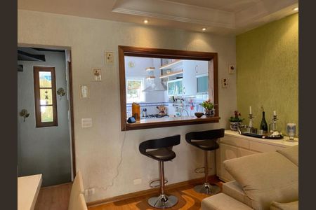 Casa de condomínio à venda com 180m², 3 quartos e 2 vagas Casa de condomínio à venda com 180m², 3 quartos e 2 vagasSala de Jantar