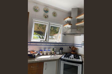 Cozinha de casa de condomínio à venda com 3 quartos, 180m² em Centro, Diadema