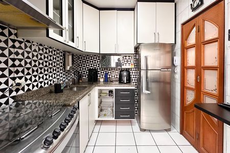 Apartamento à venda com 55m², 2 quartos e 1 vaga Apartamento à venda com 55m², 2 quartos e 1 vagaCozinha