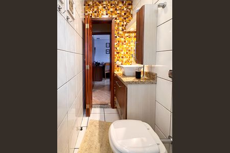 Apartamento à venda com 55m², 2 quartos e 1 vaga Apartamento à venda com 55m², 2 quartos e 1 vagaBanheiro Social