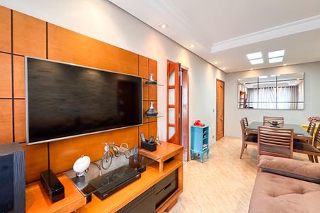 Apartamento à venda com 55m², 2 quartos e 1 vaga Apartamento à venda com 55m², 2 quartos e 1 vagaSala