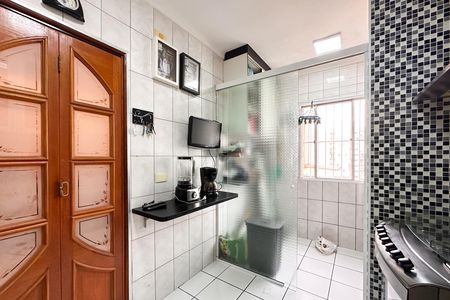 Apartamento à venda com 55m², 2 quartos e 1 vaga Apartamento à venda com 55m², 2 quartos e 1 vagaCozinha