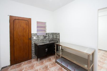 Cozinha de casa para alugar com 1 quarto, 50m² em Jardim Casablanca, São Paulo