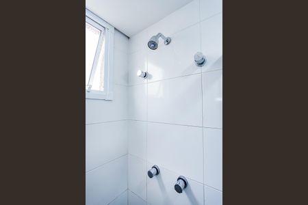 Apartamento à venda com 44m², 2 quartos e 1 vaga Apartamento à venda com 44m², 2 quartos e 1 vagaBanheiro