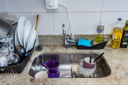 Apartamento à venda com 44m², 2 quartos e 1 vaga Apartamento à venda com 44m², 2 quartos e 1 vagaCozinha e Área de Serviço