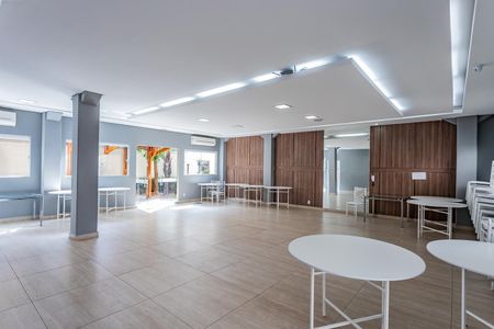 Apartamento à venda com 44m², 2 quartos e 1 vaga Apartamento à venda com 44m², 2 quartos e 1 vagaSalão de Festas