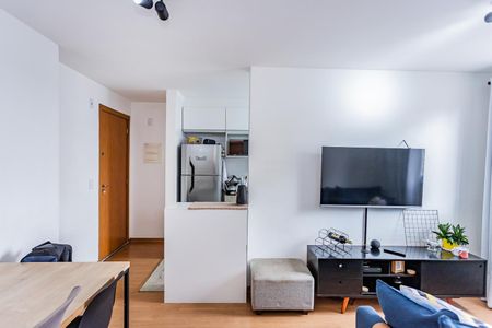 Apartamento à venda com 44m², 2 quartos e 1 vaga Apartamento à venda com 44m², 2 quartos e 1 vagaSala