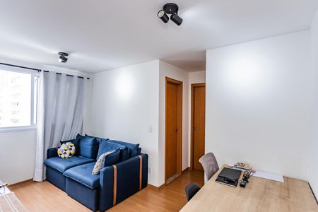 Apartamento à venda com 44m², 2 quartos e 1 vaga Apartamento à venda com 44m², 2 quartos e 1 vagaSala