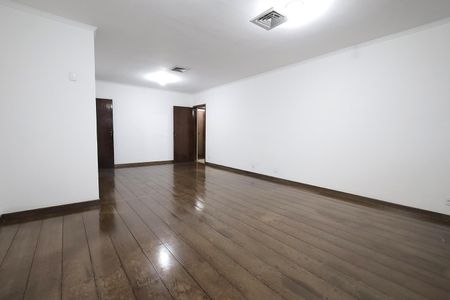 Apartamento para alugar com 180m², 3 quartos e sem vaga Apartamento para alugar com 180m², 3 quartos e sem vagaSala