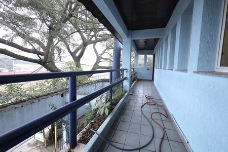 Apartamento para alugar com 180m², 3 quartos e sem vaga Apartamento para alugar com 180m², 3 quartos e sem vagaSacada