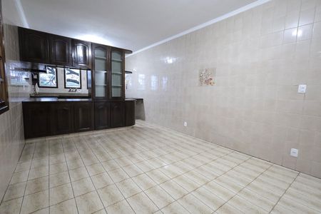 Apartamento para alugar com 180m², 3 quartos e sem vaga Apartamento para alugar com 180m², 3 quartos e sem vagaCozinha