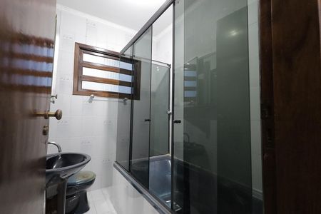 Apartamento para alugar com 180m², 3 quartos e sem vaga Apartamento para alugar com 180m², 3 quartos e sem vagaBanheiro