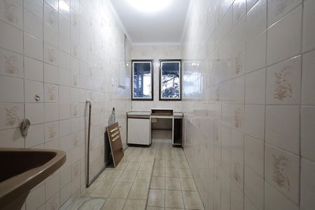 Apartamento para alugar com 180m², 3 quartos e sem vaga Apartamento para alugar com 180m², 3 quartos e sem vagaÁrea de Serviço