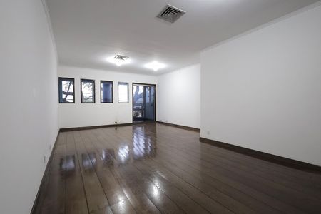 Apartamento para alugar com 180m², 3 quartos e sem vaga Apartamento para alugar com 180m², 3 quartos e sem vagaSala