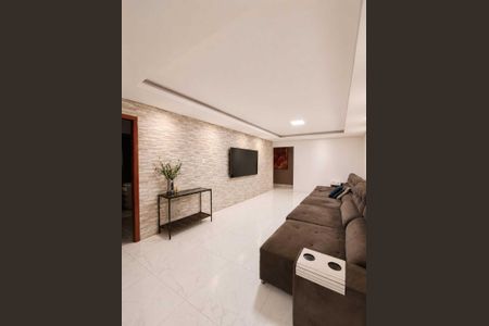 Sala de casa à venda com 3 quartos, 220m² em Parque Atheneu, Goiânia