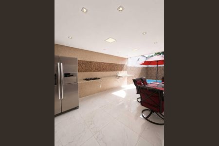Casa à venda com 220m², 3 quartos e 2 vagas Casa à venda com 220m², 3 quartos e 2 vagasChurrasqueira