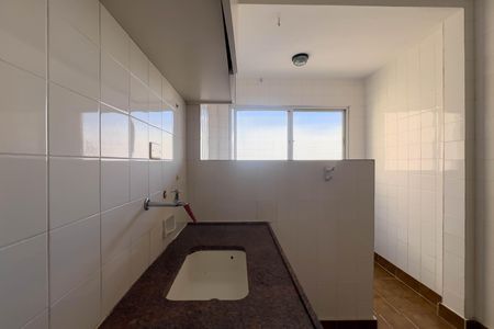 Apartamento à venda com 40m², 1 quarto e sem vaga Apartamento à venda com 40m², 1 quarto e sem vagaCozinha e área de serviço