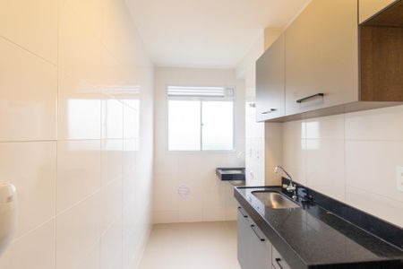 Apartamento à venda com 44m², 2 quartos e 1 vaga Apartamento à venda com 44m², 2 quartos e 1 vagaCozinha e Área de Serviço