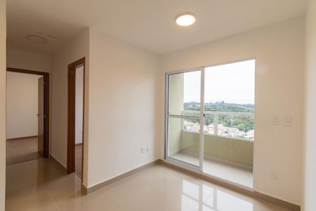 Apartamento à venda com 44m², 2 quartos e 1 vaga Apartamento à venda com 44m², 2 quartos e 1 vagaSala
