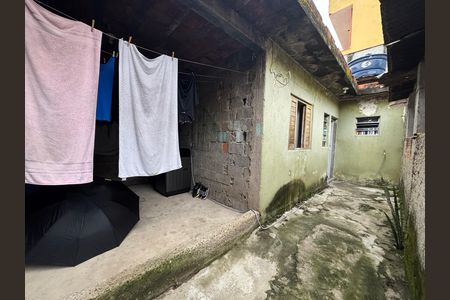 Casa à venda com 225m², 2 quartos e 2 vagas Casa à venda com 225m², 2 quartos e 2 vagasQuintal