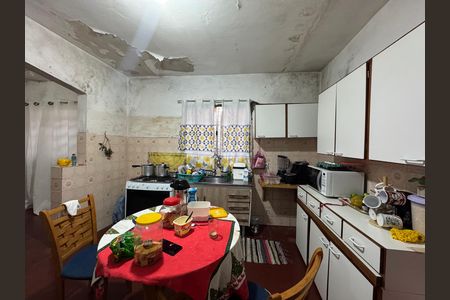 Casa à venda com 225m², 2 quartos e 2 vagas Casa à venda com 225m², 2 quartos e 2 vagasCozinha - Casa 01