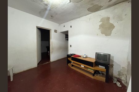 Casa à venda com 225m², 2 quartos e 2 vagas Casa à venda com 225m², 2 quartos e 2 vagasSala - Casa 01