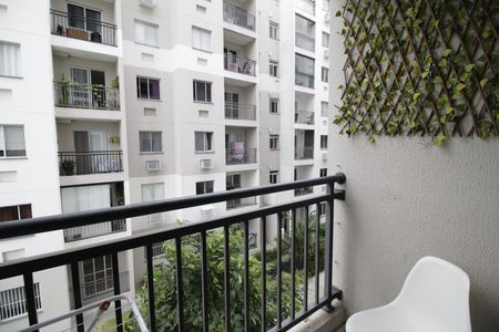 Apartamento para alugar com 43m², 2 quartos e sem vagaVaranda