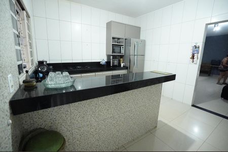 Casa à venda com 300m², 6 quartos e 4 vagas
