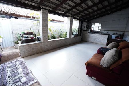 Casa à venda com 300m², 6 quartos e 4 vagas