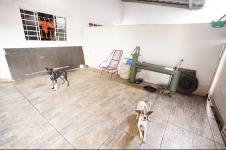 Casa à venda com 6 quartos, 300m² em Residencial Vereda dos Buritis, Goiânia