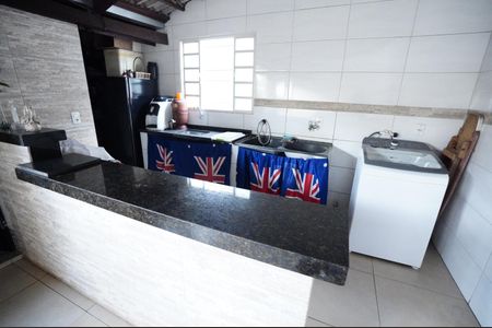 Casa à venda com 300m², 6 quartos e 4 vagas