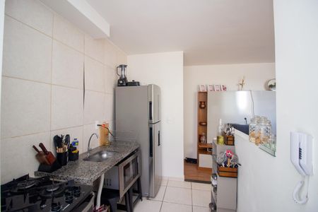 Apartamento para alugar com 50m², 2 quartos e 1 vaga Apartamento para alugar com 50m², 2 quartos e 1 vagaCozinha e Área de Serviço