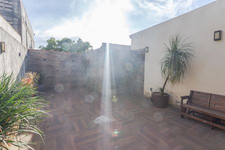 Casa à venda com 380m², 2 quartos e 3 vagas Casa à venda com 380m², 2 quartos e 3 vagasEspaço Gourmet