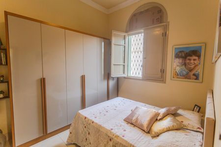 Casa à venda com 380m², 2 quartos e 3 vagas Casa à venda com 380m², 2 quartos e 3 vagasQuarto 1