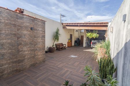 Casa à venda com 380m², 2 quartos e 3 vagas Casa à venda com 380m², 2 quartos e 3 vagasEspaço Gourmet