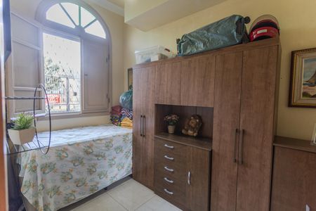 Casa à venda com 380m², 2 quartos e 3 vagas Casa à venda com 380m², 2 quartos e 3 vagasQuarto 2