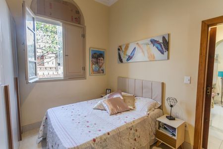 Casa à venda com 380m², 2 quartos e 3 vagas Casa à venda com 380m², 2 quartos e 3 vagasQuarto 1