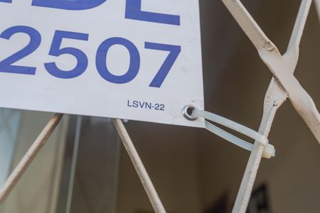 Casa à venda com 380m², 2 quartos e 3 vagas Casa à venda com 380m², 2 quartos e 3 vagasPlaquinha Instalada