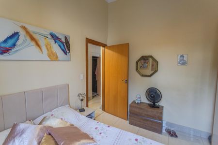 Casa à venda com 380m², 2 quartos e 3 vagas Casa à venda com 380m², 2 quartos e 3 vagasQuarto 1