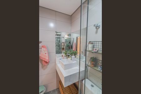 Casa à venda com 380m², 2 quartos e 3 vagas Casa à venda com 380m², 2 quartos e 3 vagasBanheiro Social
