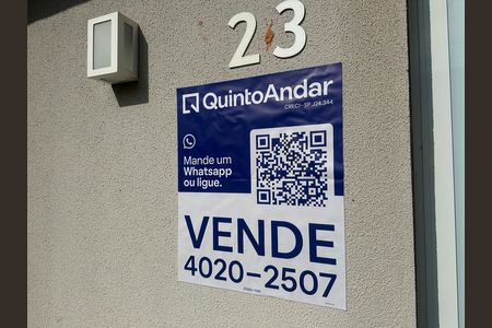 Casa de condomínio à venda com 57m², 2 quartos e 2 vagasFachada