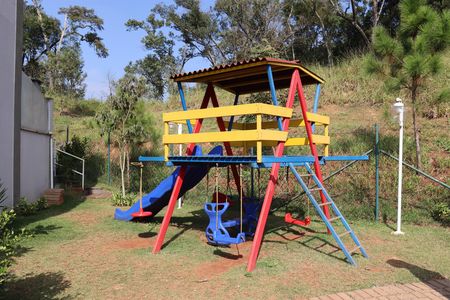 Casa de condomínio à venda com 57m², 2 quartos e 2 vagasÁrea comum - Playground