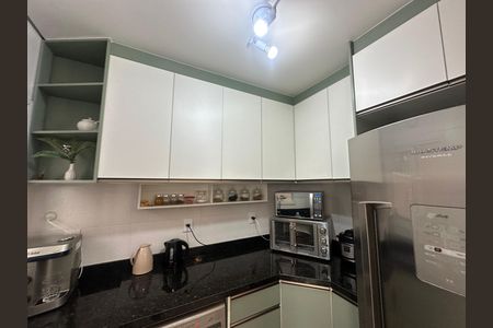 Casa de condomínio à venda com 57m², 2 quartos e 2 vagasCozinha