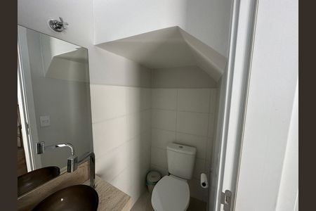Casa de condomínio à venda com 57m², 2 quartos e 2 vagasLavabo
