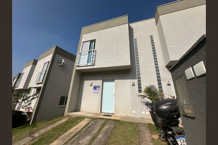 Casa de condomínio à venda com 57m², 2 quartos e 2 vagasFachada
