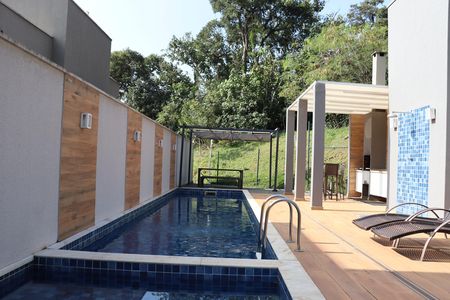 Casa de condomínio à venda com 57m², 2 quartos e 2 vagasÁrea comum - Piscina