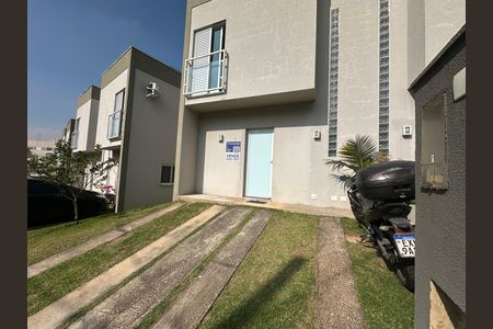 Casa de condomínio à venda com 57m², 2 quartos e 2 vagasFachada
