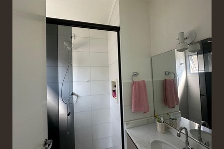 Casa de condomínio à venda com 57m², 2 quartos e 2 vagasBanheiro da Suíte 1