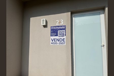 Casa de condomínio à venda com 57m², 2 quartos e 2 vagasFachada