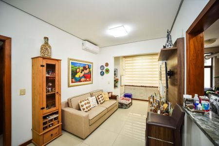 Sala de apartamento à venda com 1 quarto, 50m² em Bela Vista, Porto Alegre